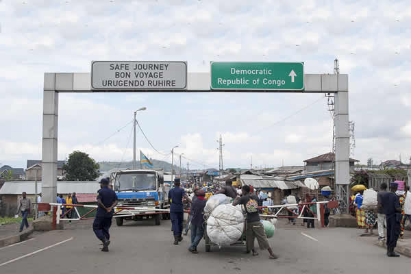 Soldado da RDCongo morto na fronteira com Ruanda em vésperas de cimeira da Commonwealth